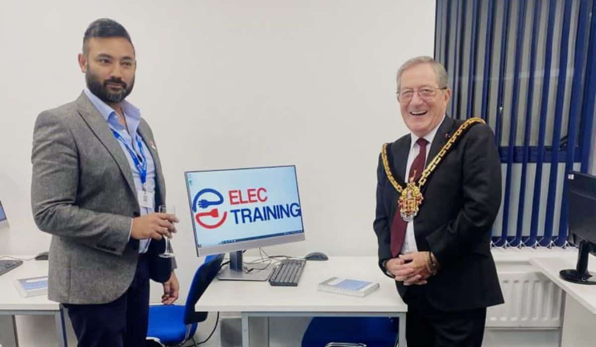 Elec Training Operation Director