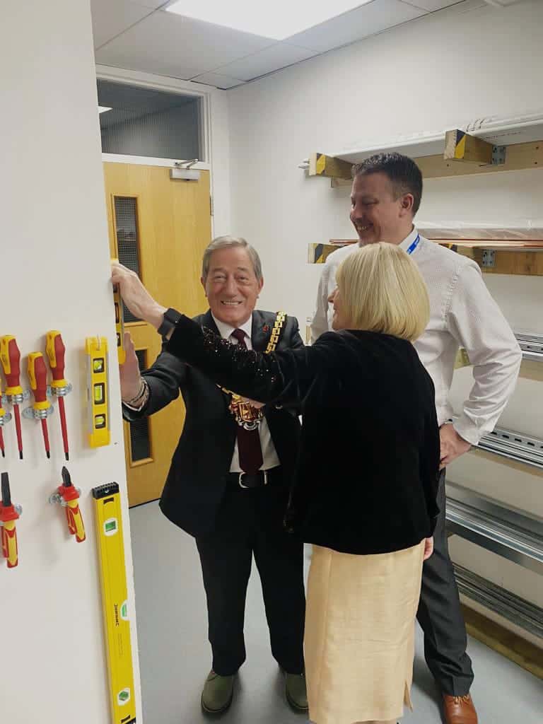 2365 Diploma Students Reviewing Plans – Leicestershire