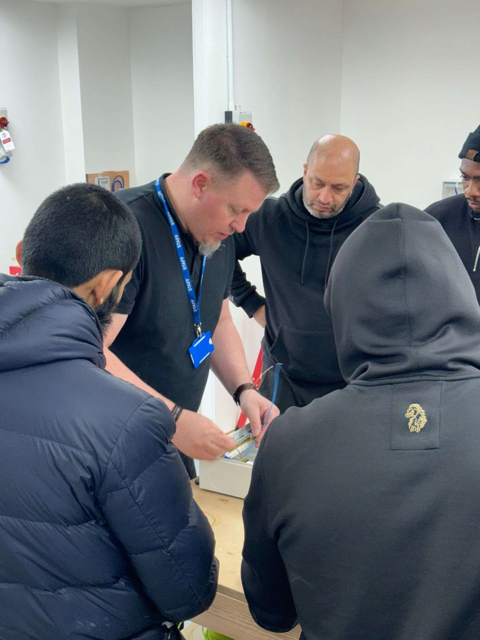 Cable Management Best Practices – Leicestershire Training